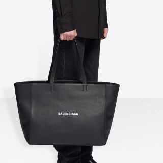 バレンシアガ(Balenciaga)のバレンシアガ　トートバッグ(トートバッグ)