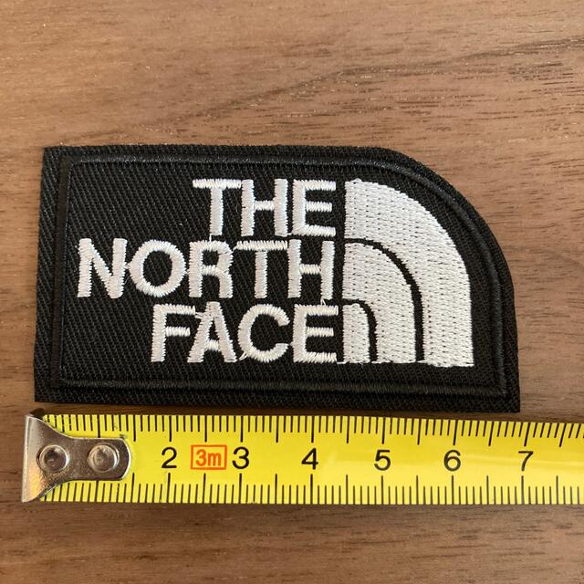 THE NORTH FACE(ザノースフェイス)の【THENORTHFACE】アイロンワッペン2枚 ハンドメイドの素材/材料(各種パーツ)の商品写真