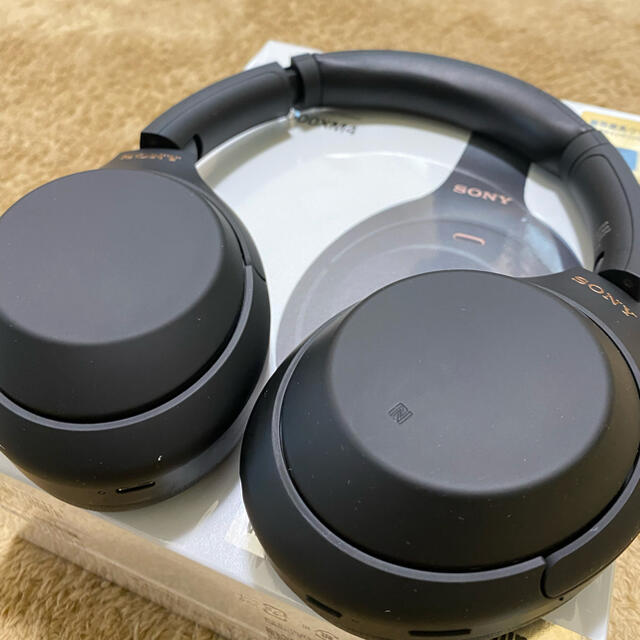 SONY(ソニー)のSONY ソニー WH-1000XM4 ブラック ヘッドフォン スマホ/家電/カメラのオーディオ機器(ヘッドフォン/イヤフォン)の商品写真