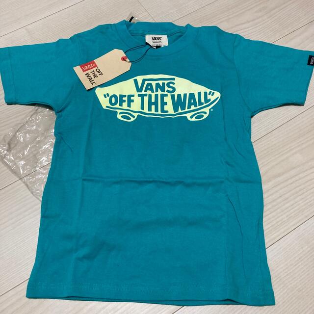 VANS(ヴァンズ)の☆専用☆未使用☆vans☆130tシャツ  キッズ/ベビー/マタニティのキッズ服男の子用(90cm~)(Tシャツ/カットソー)の商品写真