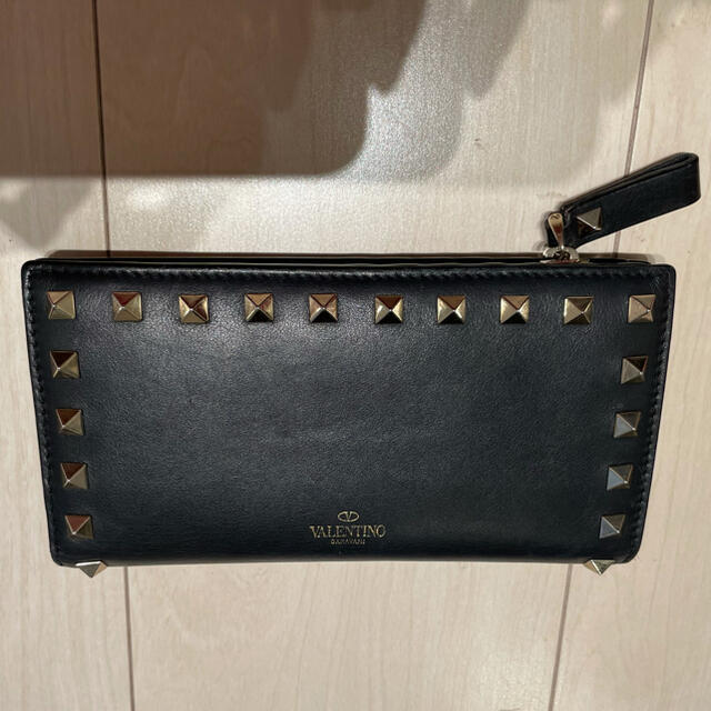 ヴァレンティノバレンティノ　VALENTINO ロックスタッズ　財布　ウォレット