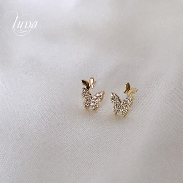 4℃(ヨンドシー)のpapillon pave pierce☆S925 post GOLD レディースのアクセサリー(ピアス)の商品写真