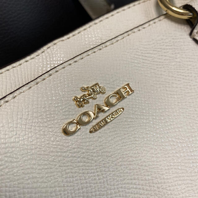 COACH(コーチ)のと様専用✩⃛coach コーチ　バッグ　 レディースのバッグ(ショルダーバッグ)の商品写真