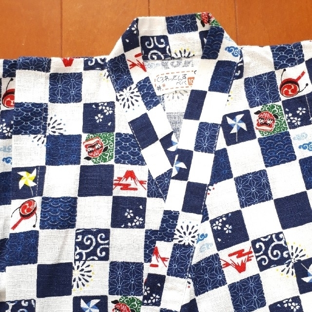 男の子 甚平 100㎝ キッズ/ベビー/マタニティのキッズ服男の子用(90cm~)(甚平/浴衣)の商品写真