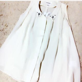 ジルバイジルスチュアート(JILL by JILLSTUART)のJILL by JILLSTUART  ノースリビジューシャツ(シャツ/ブラウス(半袖/袖なし))