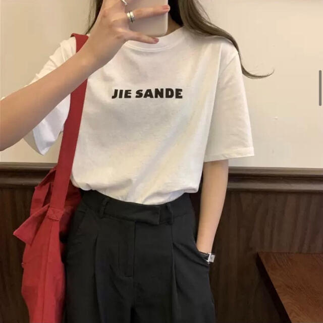 大人気⭐️JIE SANDE　オーバーサイズ　ロゴTシャツ　トップス⭐️ホワイト レディースのトップス(Tシャツ(半袖/袖なし))の商品写真