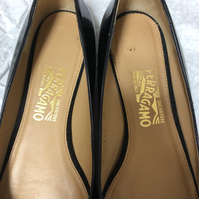 Salvatore Ferragamo(サルヴァトーレフェラガモ)のフェラガモ  バレエシューズ レディースの靴/シューズ(バレエシューズ)の商品写真