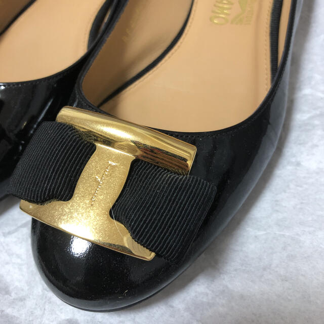 Salvatore Ferragamo(サルヴァトーレフェラガモ)のフェラガモ  バレエシューズ レディースの靴/シューズ(バレエシューズ)の商品写真