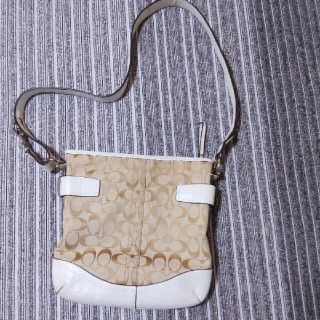 COACH - COACH コーチショルダーバック ホワイト&ベージュの ...