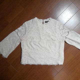 ダブルクローゼット(w closet)のW　closet　レース編みトップス　裏地付き　美品(シャツ/ブラウス(半袖/袖なし))