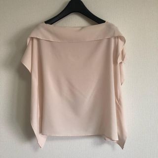 ユニクロ(UNIQLO)のピンクベージュ・デザインシャツ(Tシャツ(半袖/袖なし))