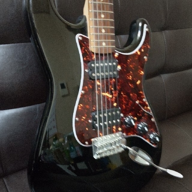 Squier、ストラトキャスターHH ギター Squier、ストラトキャスターHH ギター