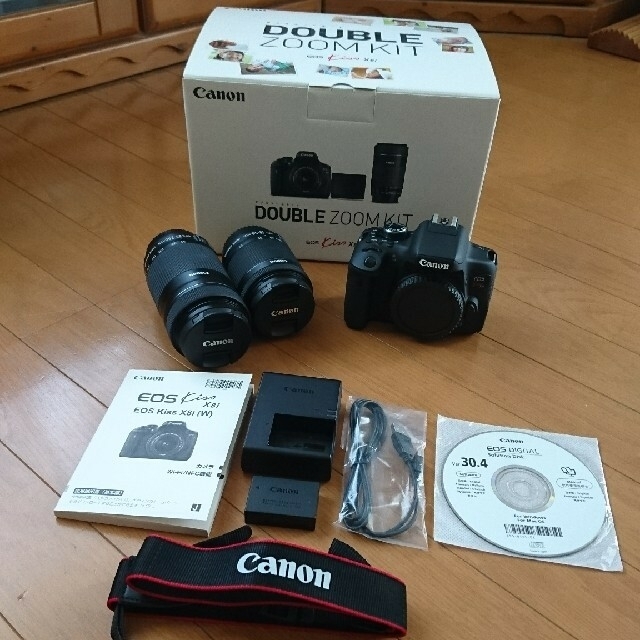 Canon EOS kiss X8i ダブルズームキット