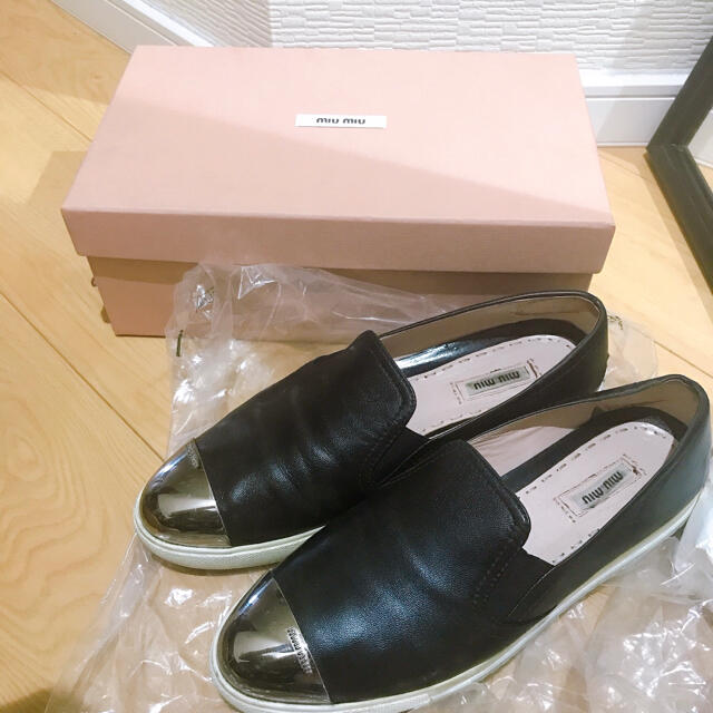 miumiu(ミュウミュウ)の【最終値下げ】 miumiu スニーカー 40 レディースの靴/シューズ(スニーカー)の商品写真