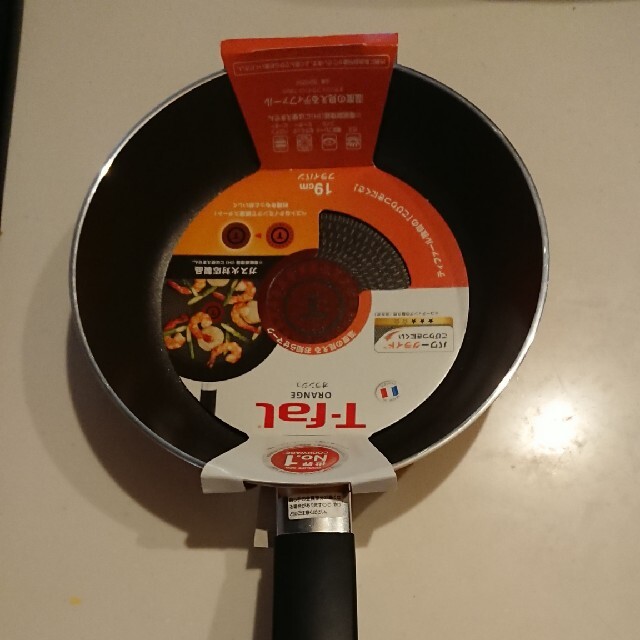 T-fal(ティファール)の📌ココ様専用新品フライパン19cmティファール📌 インテリア/住まい/日用品のキッチン/食器(鍋/フライパン)の商品写真