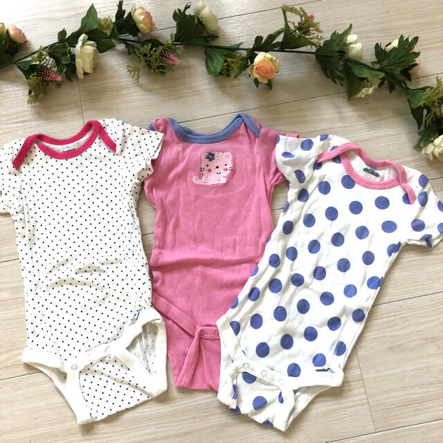 Gerber(ガーバー)のGerber  女の子ロンパース　3点セット キッズ/ベビー/マタニティのベビー服(~85cm)(ロンパース)の商品写真