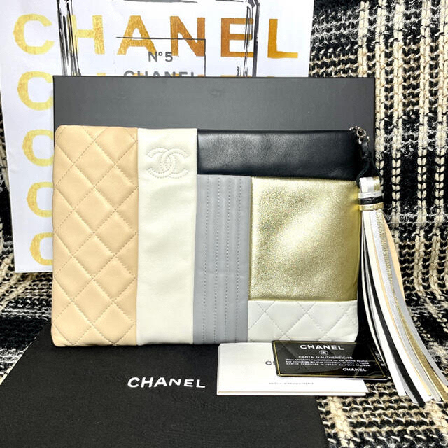 CHANEL(シャネル)のゆるりん様専用★CHANEL  マトラッセ★パッチワーククラッチバッグ★ レディースのバッグ(クラッチバッグ)の商品写真