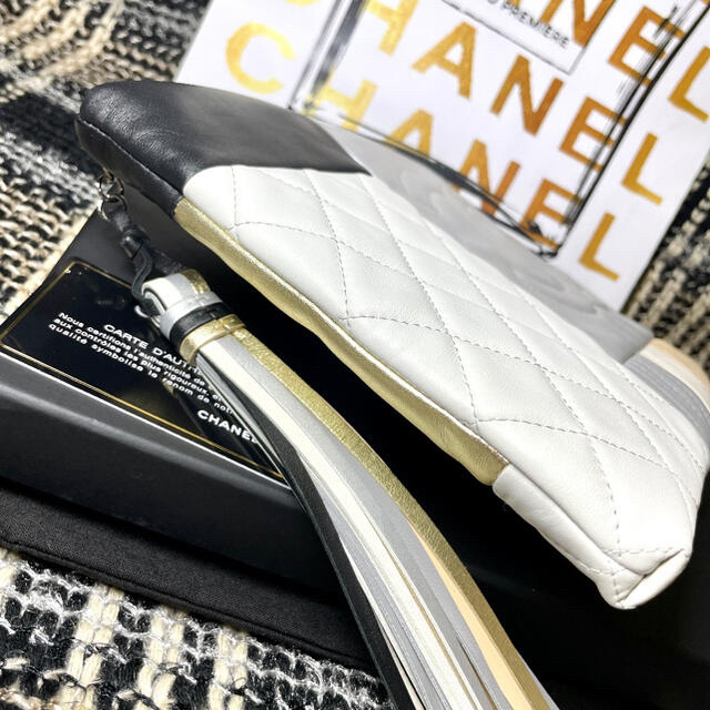 CHANEL(シャネル)のゆるりん様専用★CHANEL  マトラッセ★パッチワーククラッチバッグ★ レディースのバッグ(クラッチバッグ)の商品写真