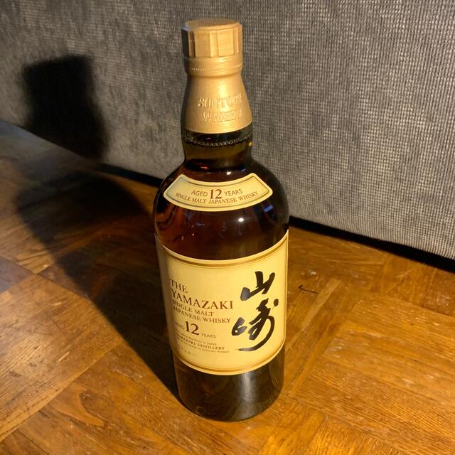 サントリー山崎12年　700ml 1本　仕入れ６月３日新品