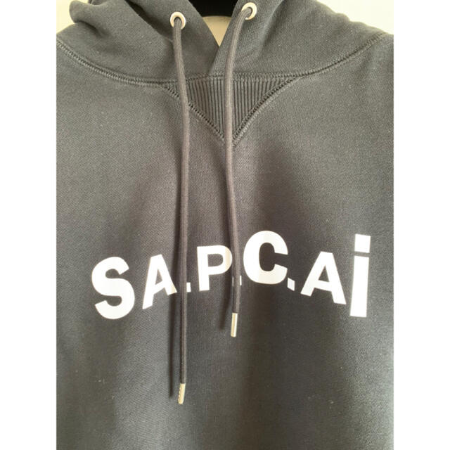 sacai(サカイ)の正規品 A.P.C. × SACAI アーペーセー サカイ ロゴ パーカー メンズのトップス(パーカー)の商品写真