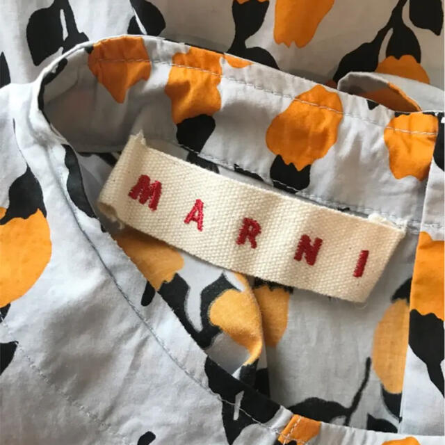 人気ブランドバ40代 marniマルニ花柄リバティノースリーブブラウストップス シャツ/ブラウス(半袖/袖なし)