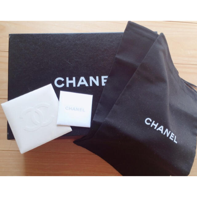 CHANEL(シャネル)のチーズさま専用♡CHANEL❤️ハートCCウェッジサンダル黒37 レディースの靴/シューズ(サンダル)の商品写真