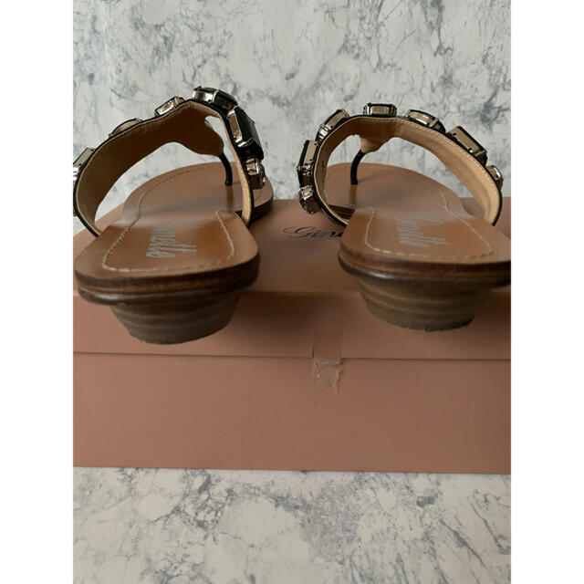 キラキラ　ビジュー　トングサンダル レディースの靴/シューズ(サンダル)の商品写真