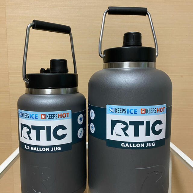 THERMOS(サーモス)のRTIC GALLON JUG 3.8L アールティック　ワンガロンジャグ スポーツ/アウトドアのアウトドア(食器)の商品写真