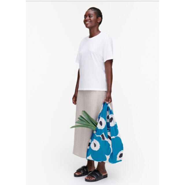 marimekko(マリメッコ)のマリメッコ　ウニッコミニタオル　エコバッグセット レディースのバッグ(エコバッグ)の商品写真