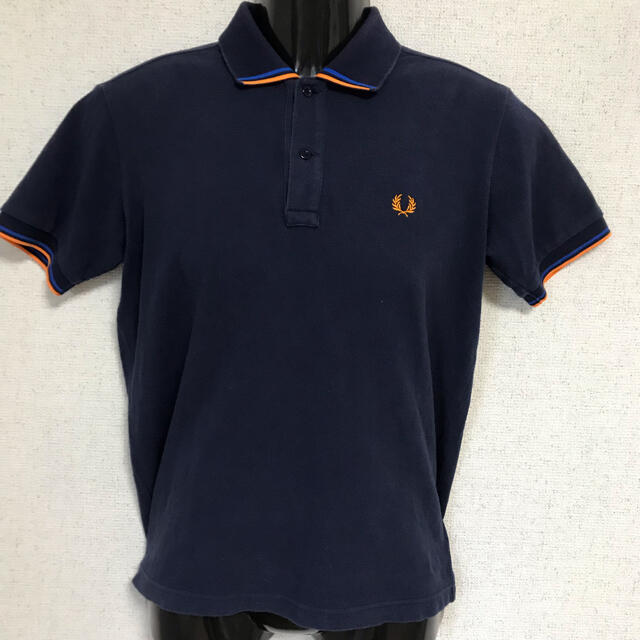 FRED PERRY(フレッドペリー)の90s フレッドペリー ワンポイント ロゴ刺繍 半袖 ポロシャツ　  S メンズのトップス(ポロシャツ)の商品写真