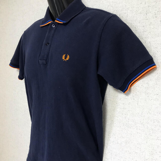 FRED PERRY(フレッドペリー)の90s フレッドペリー ワンポイント ロゴ刺繍 半袖 ポロシャツ　  S メンズのトップス(ポロシャツ)の商品写真