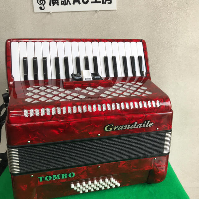 grandaile.tombo.ＧＴ32未使用デモアコ、新品入手不可、傷極小 楽器の鍵盤楽器(アコーディオン)の商品写真