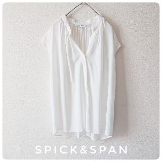 スピックアンドスパン(Spick & Span)のSpick&Span オフホワイト ドレープ デザイン ブラウス Fサイズ(シャツ/ブラウス(半袖/袖なし))