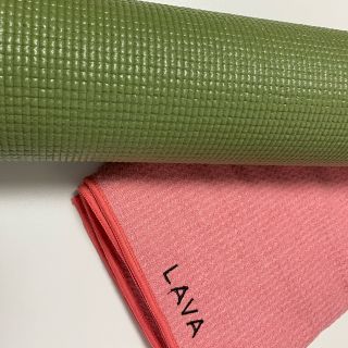 ✨LAVA ヨガマット（グリーン）&ラグ（ピンク）現行販売中美品(ヨガ)