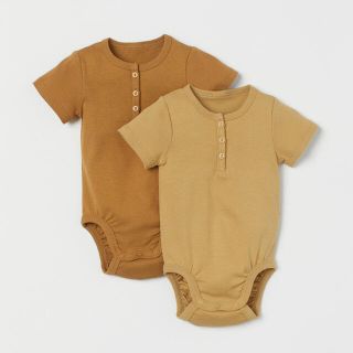 エイチアンドエム(H&M)の【タグ付き新品】ボディスーツ2枚(ロンパース)