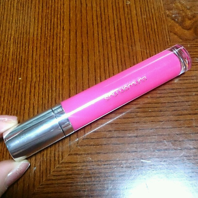 shu uemura(シュウウエムラ)のshu uemura☆ルージュアンリミテッド コスメ/美容のベースメイク/化粧品(リップグロス)の商品写真