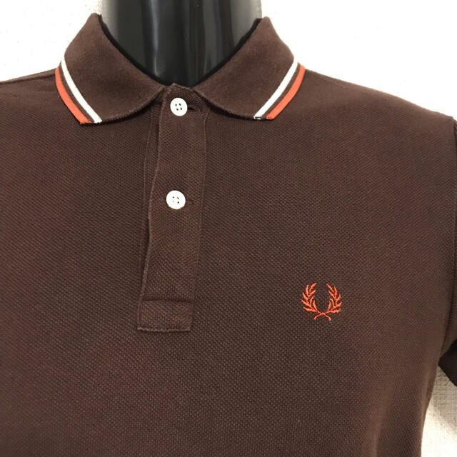 FRED PERRY(フレッドペリー)の90s フレッドペリー ワンポイント ロゴ刺繍 半袖 ポロシャツ　  S メンズのトップス(ポロシャツ)の商品写真