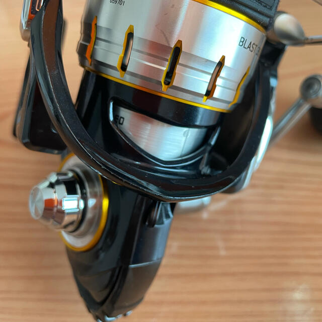 DAIWA(ダイワ)のりんぐ様専用　ダイ16 BLAST（ブラスト）3500H 糸付き スポーツ/アウトドアのフィッシング(リール)の商品写真