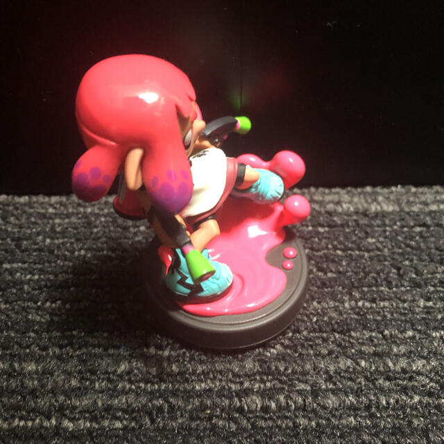 スプラトゥーン　amiibo アミーボ　ガール　ネオンピンク エンタメ/ホビーのフィギュア(ゲームキャラクター)の商品写真