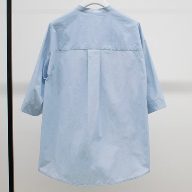 YONFA ヨンファ　half sleeve shirt (sky blue) レディースのトップス(シャツ/ブラウス(半袖/袖なし))の商品写真