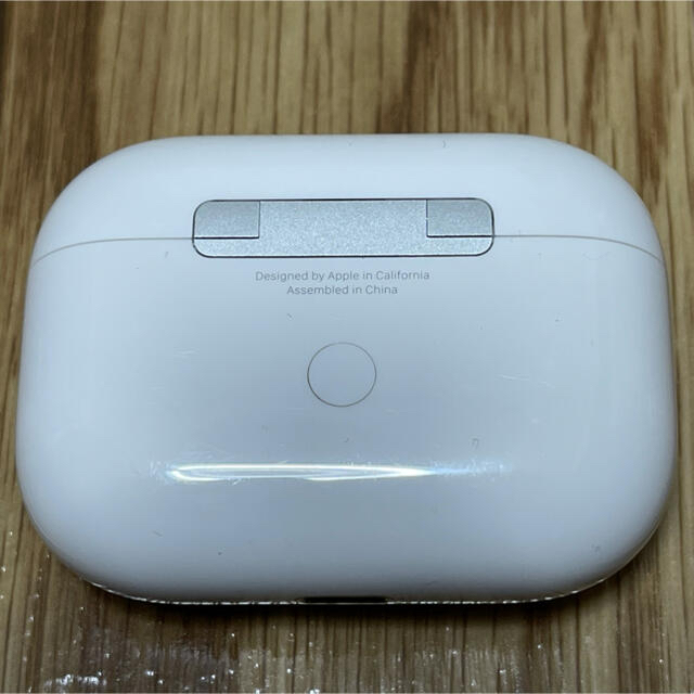 Apple(アップル)の【美品】【正規品】Apple Air Pods Pro エアーポッズ　プロ スマホ/家電/カメラのオーディオ機器(ヘッドフォン/イヤフォン)の商品写真