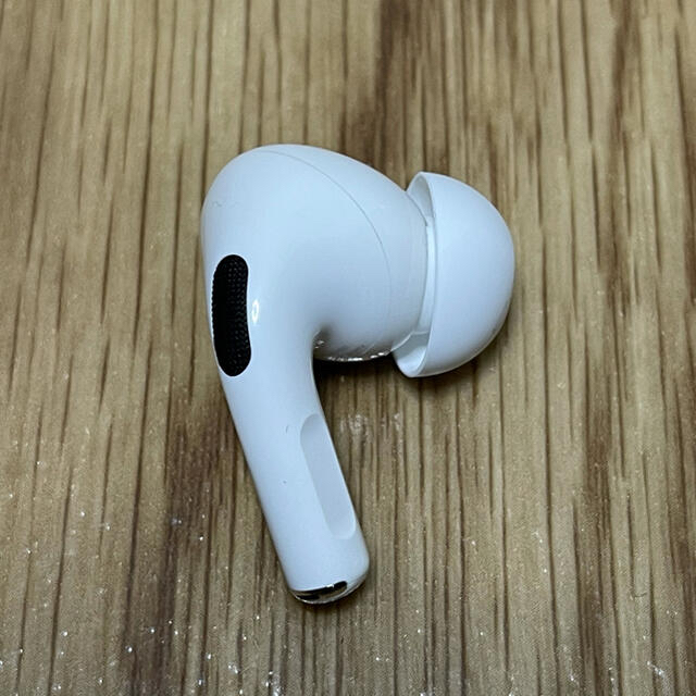 Apple(アップル)の【美品】【正規品】Apple Air Pods Pro エアーポッズ　プロ スマホ/家電/カメラのオーディオ機器(ヘッドフォン/イヤフォン)の商品写真