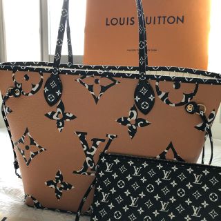 ルイヴィトン(LOUIS VUITTON)の入手困難‼︎  ルイヴィトン　ネヴァーフル   ジャングル(トートバッグ)