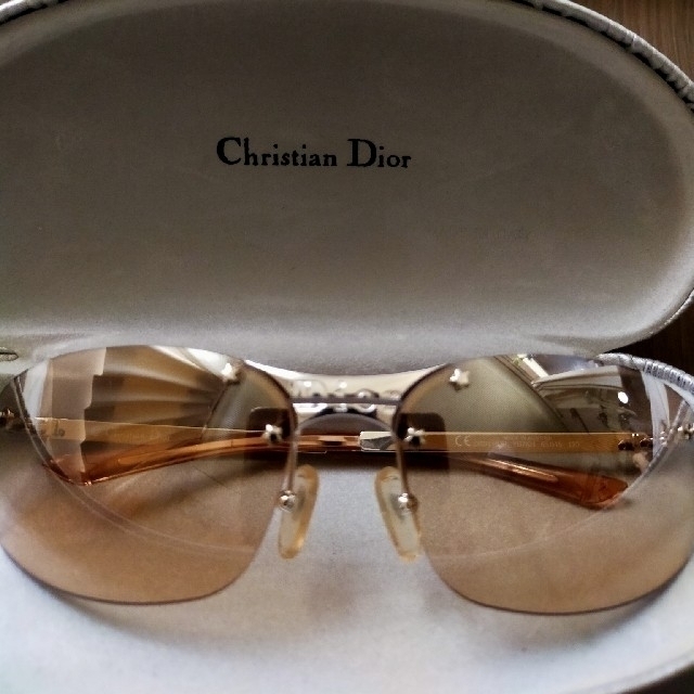 Christian Dior(クリスチャンディオール)のChristian Dior クリスチャンディオール☆サングラス　 レディースのファッション小物(サングラス/メガネ)の商品写真