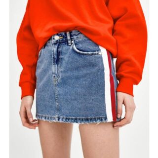 ザラ(ZARA)のZARA タイト デニムスカート おしゃれ かわいい(ミニスカート)