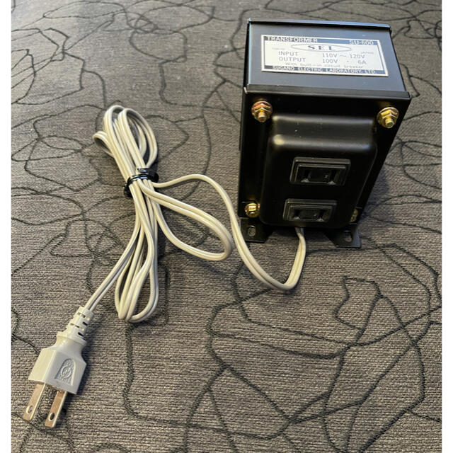 菅野電機研究所 トランス 海外用 2個口 100Vの通販 by kaz's 菅野電機研究所 トランス 海外用 2個口 100Vの通販 by kaz's