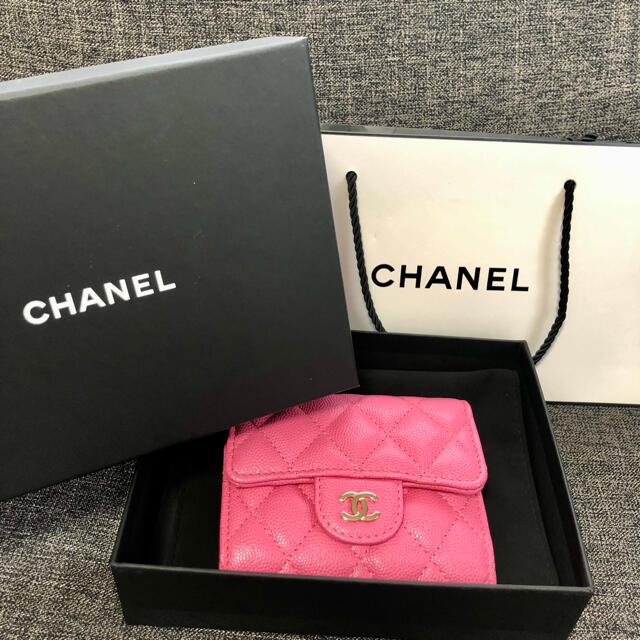 CHANEL(シャネル)のCHANEL シャネル♡マトラッセ ミニ財布 レディースのファッション小物(財布)の商品写真