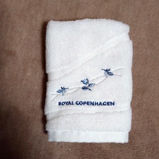 ロイヤルコペンハーゲン(ROYAL COPENHAGEN)のロイヤルコペンハーゲン　ハンドタオル　34✕34(ハンカチ)