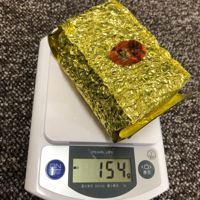 林華泰茶行で購入！大容量450g  高級台湾茶（2個セット） 食品/飲料/酒の飲料(茶)の商品写真