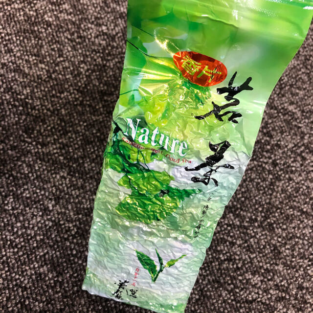 林華泰茶行で購入！大容量450g  高級台湾茶（2個セット） 食品/飲料/酒の飲料(茶)の商品写真